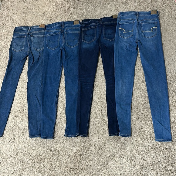 BUNDLE! 4 American Eagle Blue Skinny Jeans
TALL GIRL FRIENDLY! - Picture 3 of 3